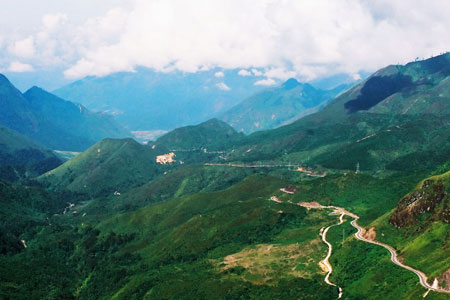 Khung cảnh dãy Hoàng Liên Sơn