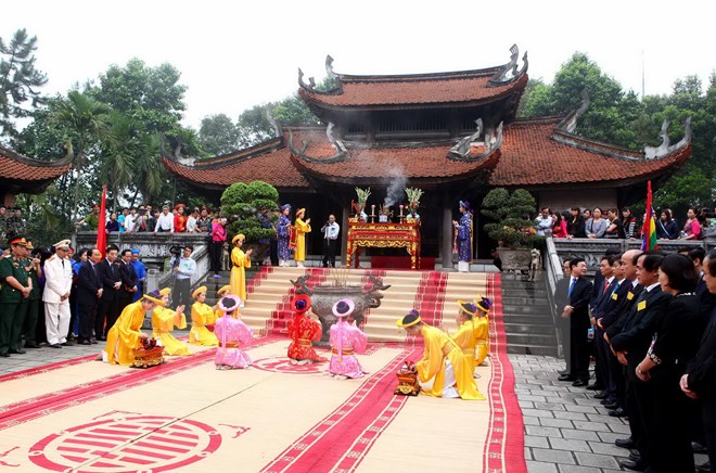 den-hung